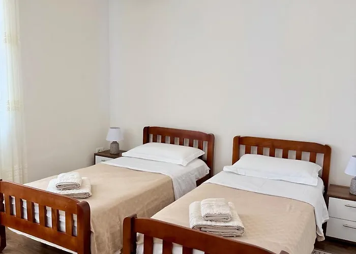 Park Διαμέρισμα *